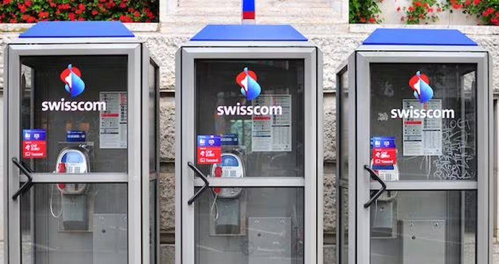 Getting Swisscom SIM Card at Vending machine